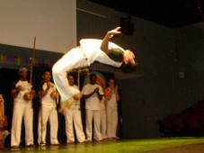 Cours illimités de Capoeira à Paris 3 mois pour adultes .