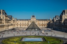 Entrée du musée du Louvre 