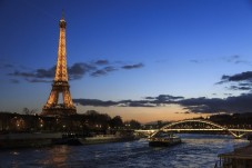 La Tour Eiffel de nuit 