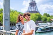 Photoshoot romantique à la Tour Eiffel et au jardin des Tuileries - Paris (75) 