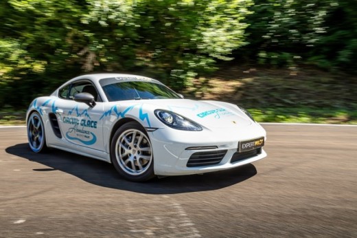 2 laps in porsche