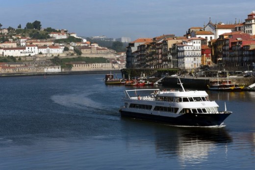 2 jours de croisière sur le Douro  avec une nuit dans un hôtel**** pour 2 personnes