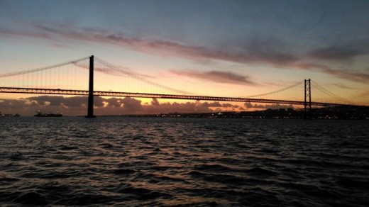 Passeio ao Por-do-Sol em Veleiro no Rio Tejo p/3