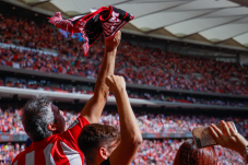 Pack Regalo Atlético de Madrid GOLD | Llegada del equipo + Partido