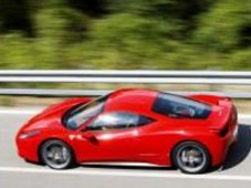 Pilotage Ferrari F458 2 tours - Circuit de Trappes (78) ou Circuit de Montlhéry (91)