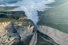 Traversée en montgolfière à travers les Pyrénées : Montsec et Mont-Rebei