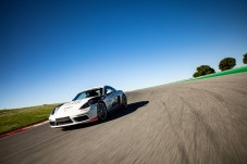Conduire une Porsche Cayman 718 S – 4 tours + 1 tour en copilote