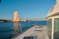 Catamaran Privé à Lisbonne pour jusqu’à 18 personnes