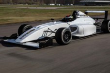 Stage de pilotage F4 - 10 à 12 tours - 3 circuits Grand Est