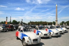 Balade à Paris, en citroën 2CV !