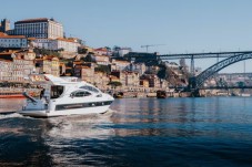 Excursion romantique sur un yacht privé sur le fleuve Douro