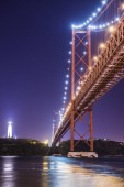 Croisière en voilier à Lisbonne de nuit avec boisson