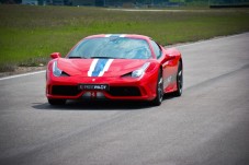 Pilotage Ferrari F458 6 tours - Circuit de Trappes (78) ou Circuit de Montlhéry (91)