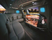 Balade en Limousine avec Champagne - Paris (75)