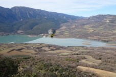 Traversée en montgolfière à travers les Pyrénées : Montsec et Mont-Rebei