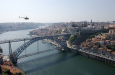 Vol en hélicoptère sur le fleuve Douro