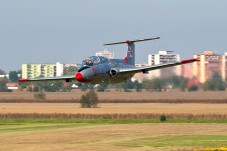 L-29 Delfin migflug