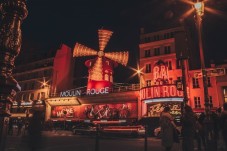 Moulin Rouge | Spectacle + Dîner menu Végétalien