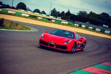 Conduire Ferrari F488 12 tours en Mettet (Belgique)