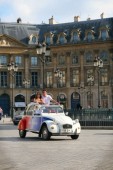 Excursion en 2CV à Paris, pour 2 personnes !