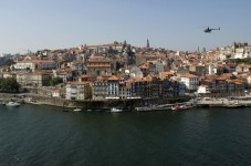 Vol en hélicoptère à Porto - Route du Douro pour 3 personnes