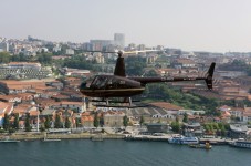 Vol en hélicoptère à Porto - Route du Douro pour 3 personnes