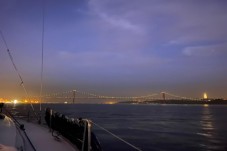 Croisière en voilier à Lisbonne de nuit avec boisson - Enfant