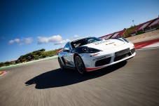 Conduire une Porsche Cayman 718 S – 4 tours + 1 tour en copilote