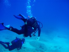 Baptême de plongée avec bouteille + tour en bateau à Sesimbra p / 2