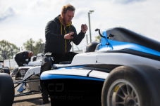 Pilotage 10 à 14 tours en F4 Tatuus